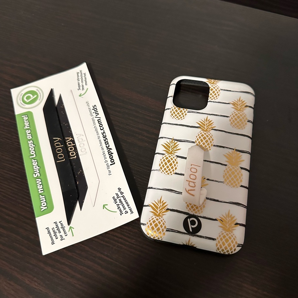Loopy Case Pineapple Pattern Phone Case - White and Gold